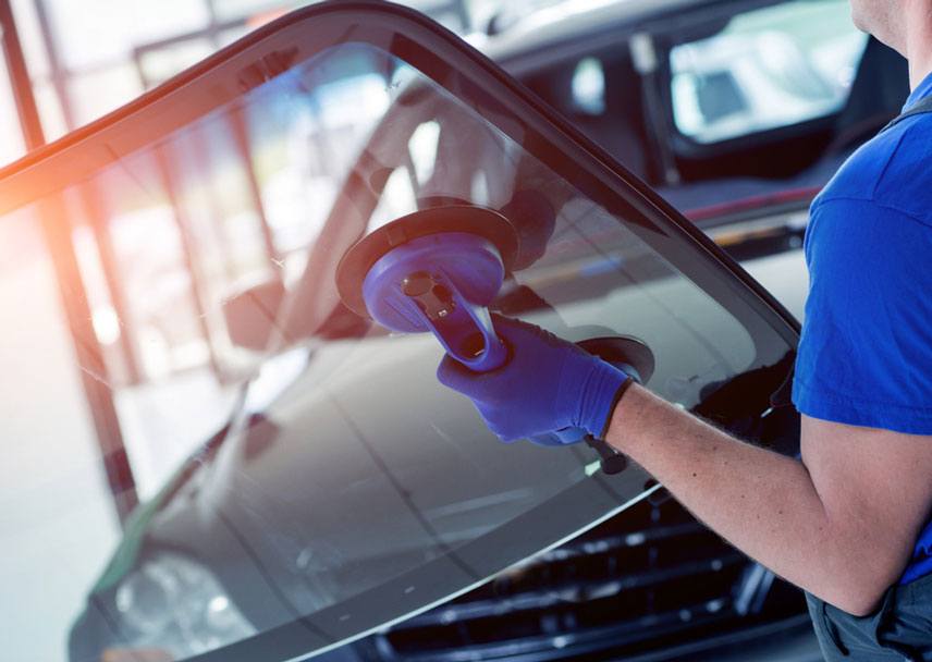 Tips on Reducing Your Windshield Replacement Cost
